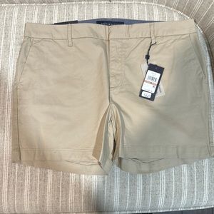 Tommy Hilfiger NWT, Women’s Shorts, Size 12